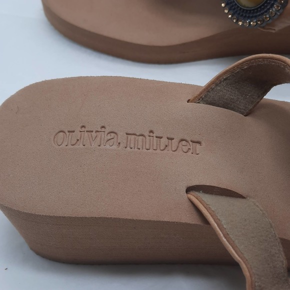 Olivia Miller Sandals Shoes Womens Size 7 Tan Beaded Thong Slip On - Picture 3 of 10